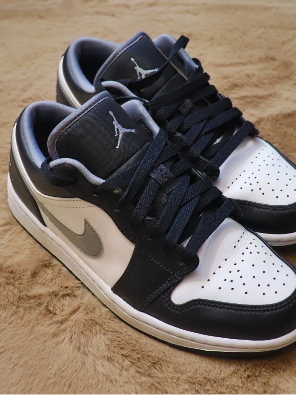 Nike Air Jordan 1 Low - Black, White & Silver